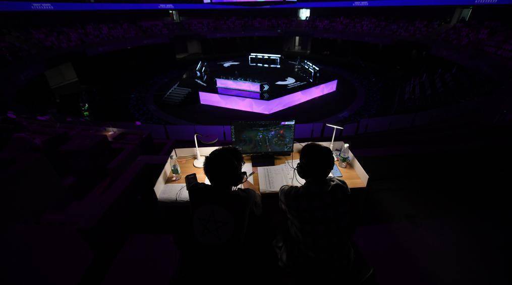 电竞≠打游戏，首届电竞专业毕业生这样回应质疑