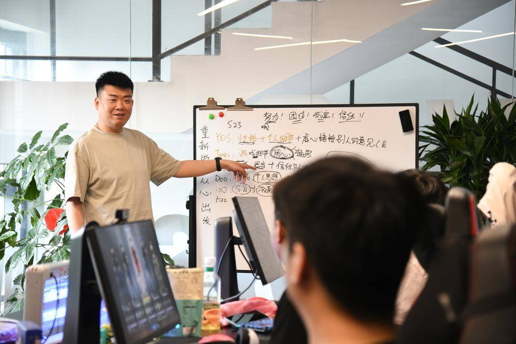 电竞≠打游戏，首届电竞专业毕业生这样回应质疑