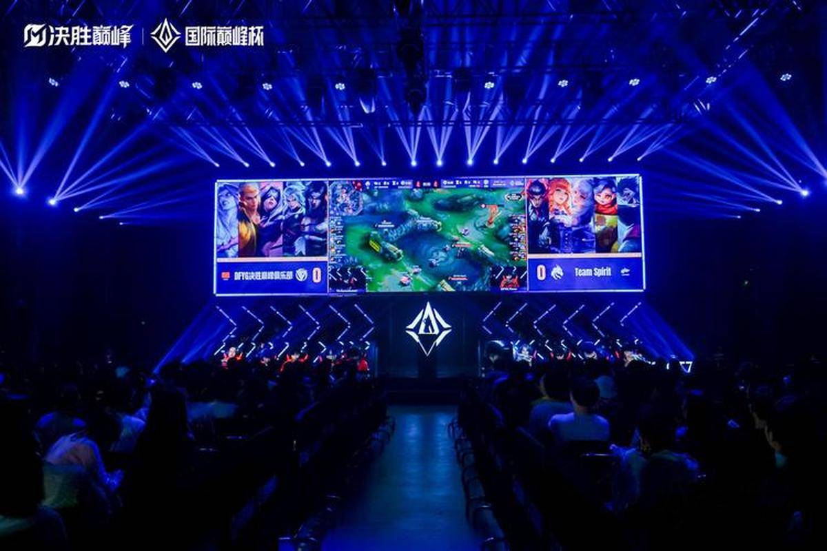 电竞盛宴：揭秘顶级电竞赛事精彩瞬间及幕后故事
