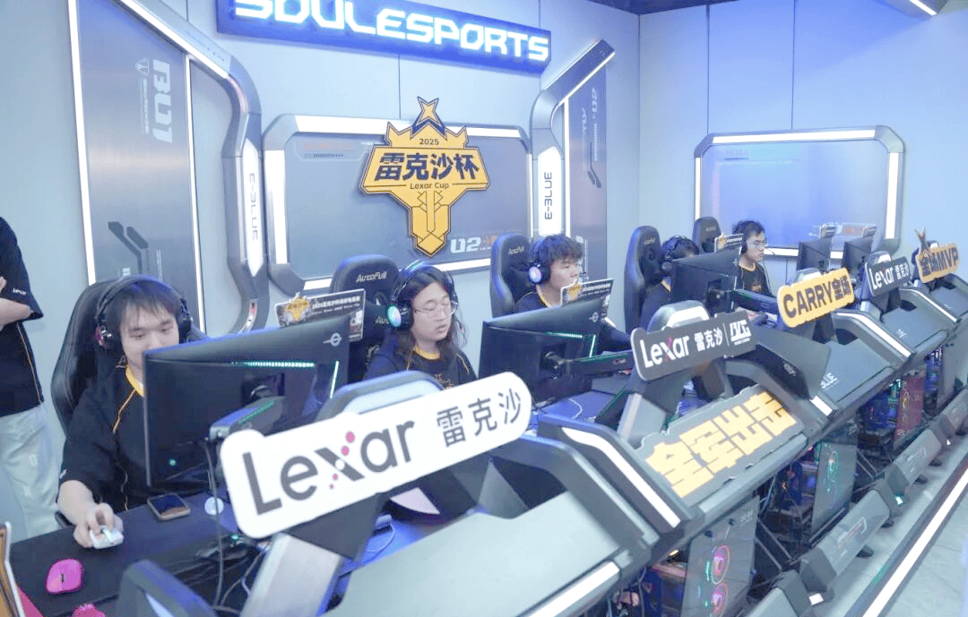 电竞盛事揭秘：賽(sài)事直播(bō)与战队荣耀(yào)背后的(de)故(gù)事