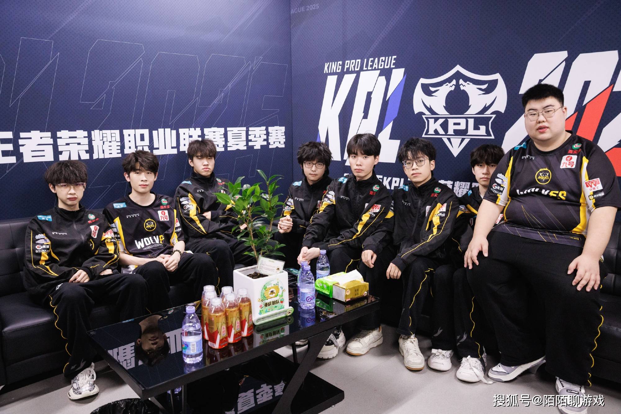 2025年KPL年总战队分析:AG剑指7连冠,久哲轮换值得期待,JDG没戏!