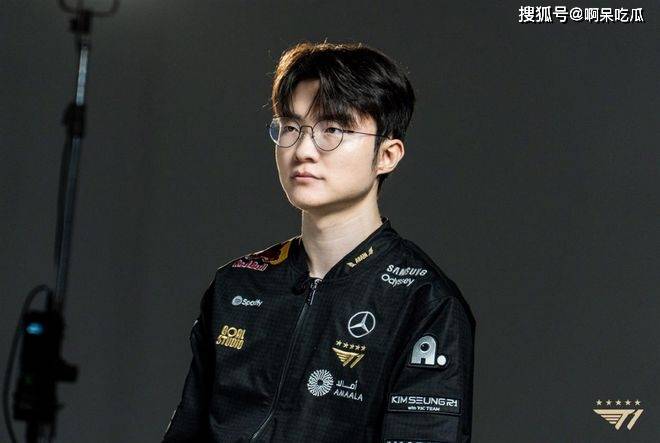 IG对战T1门票过万,溢价20倍仍遭疯抢,不愧是“电竞豪门”!